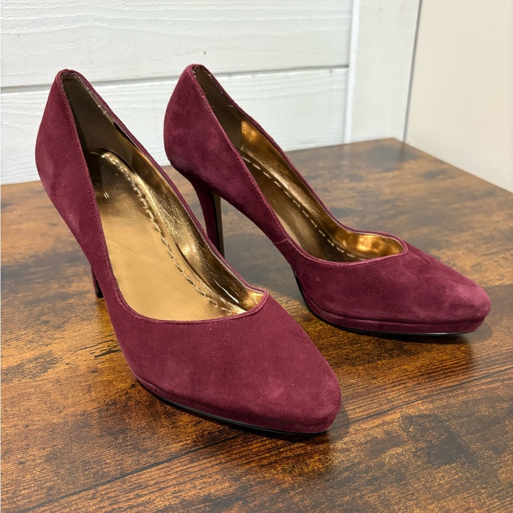 Tahari Burgundy Suede Heels